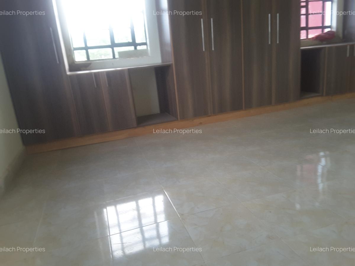 5 Bed House with En Suite in Ongata Rongai - 12