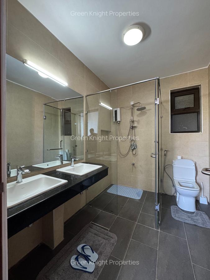Serviced 2 Bed Apartment with En Suite in Kilimani - 5