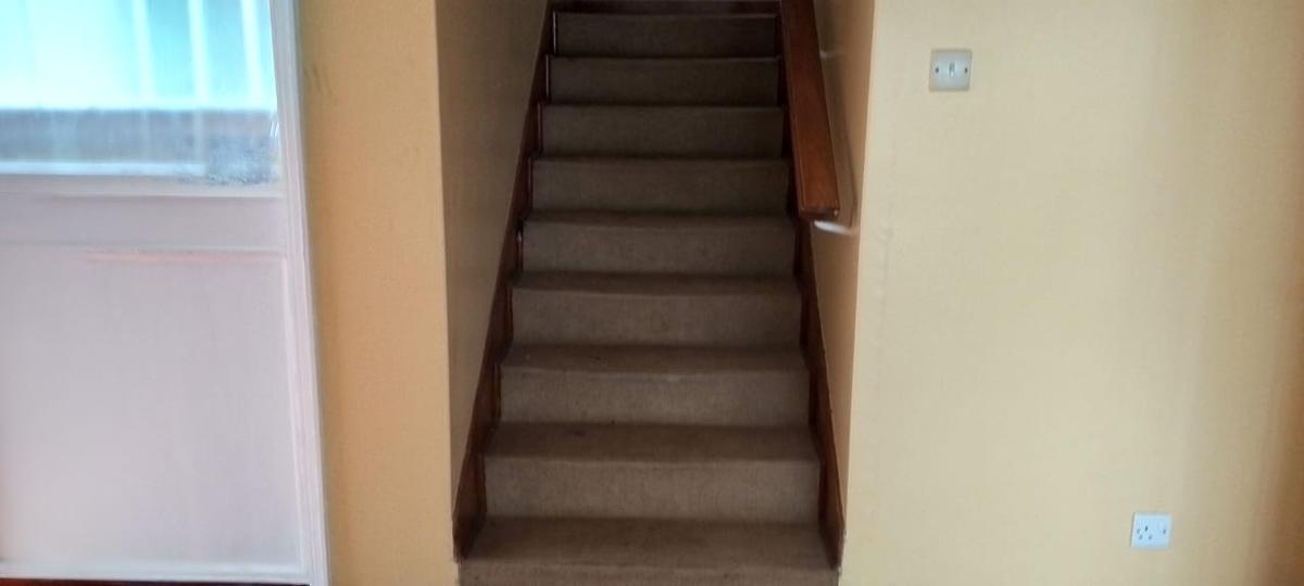 2 Bed Townhouse with En Suite in Lavington - 13