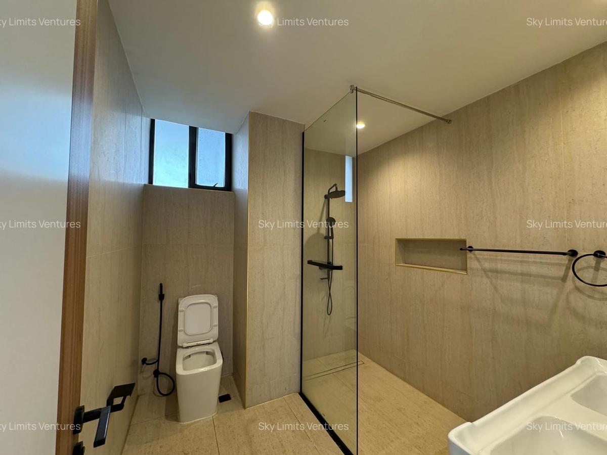 3 Bed Apartment with En Suite at Brookside Drive - 19