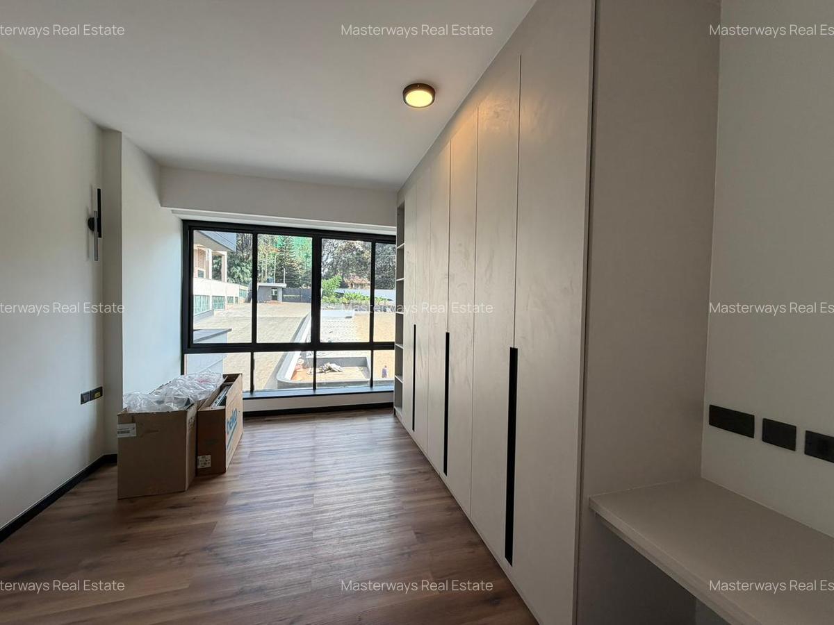 2 Bed Apartment with En Suite in Westlands Area - 4
