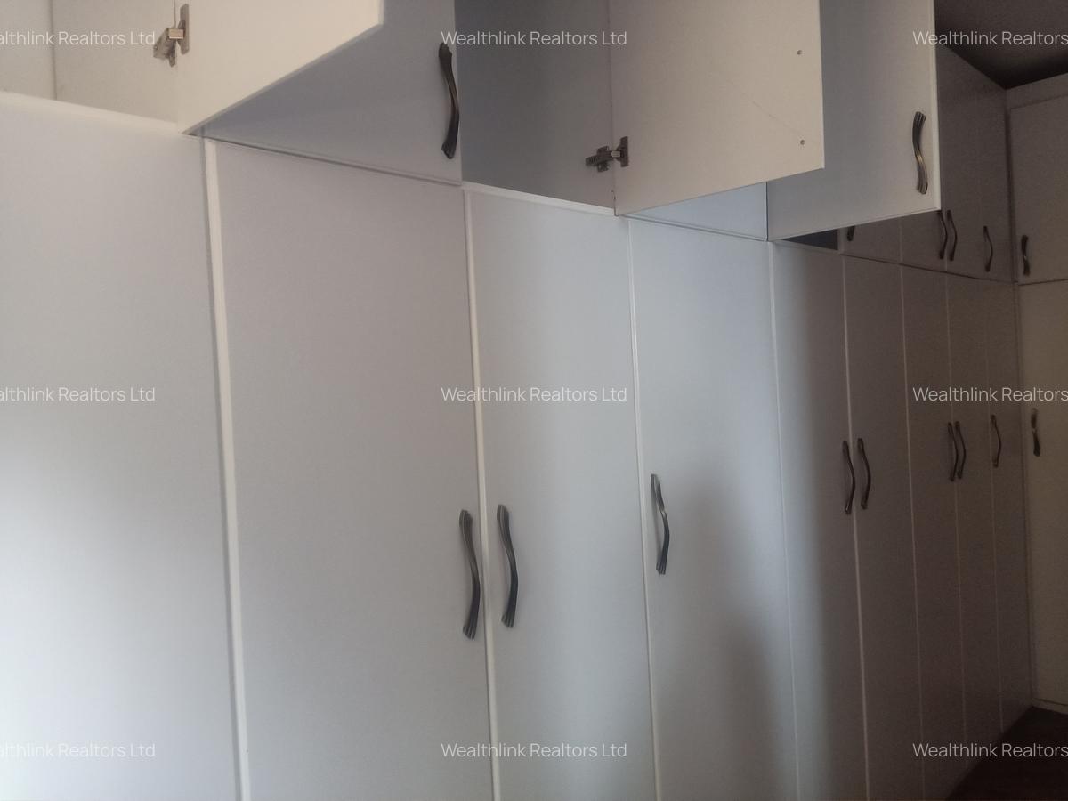 5 Bed House with En Suite at Muthaiga North - 8