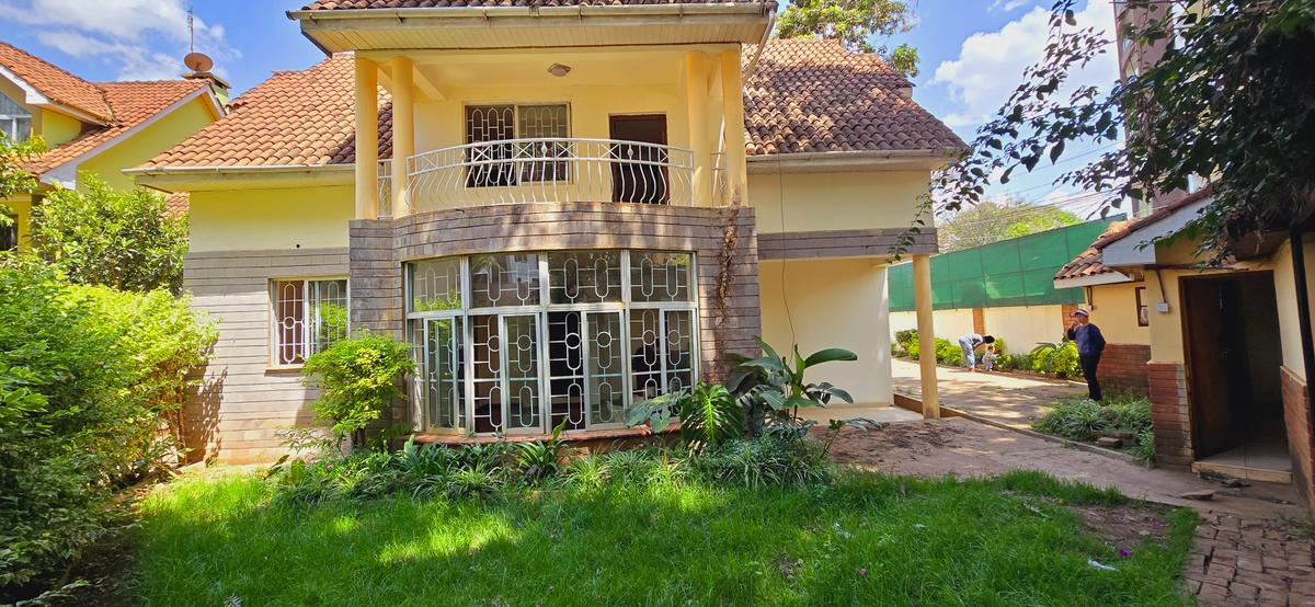 5 Bed Townhouse with En Suite at Nyeri Road - 3