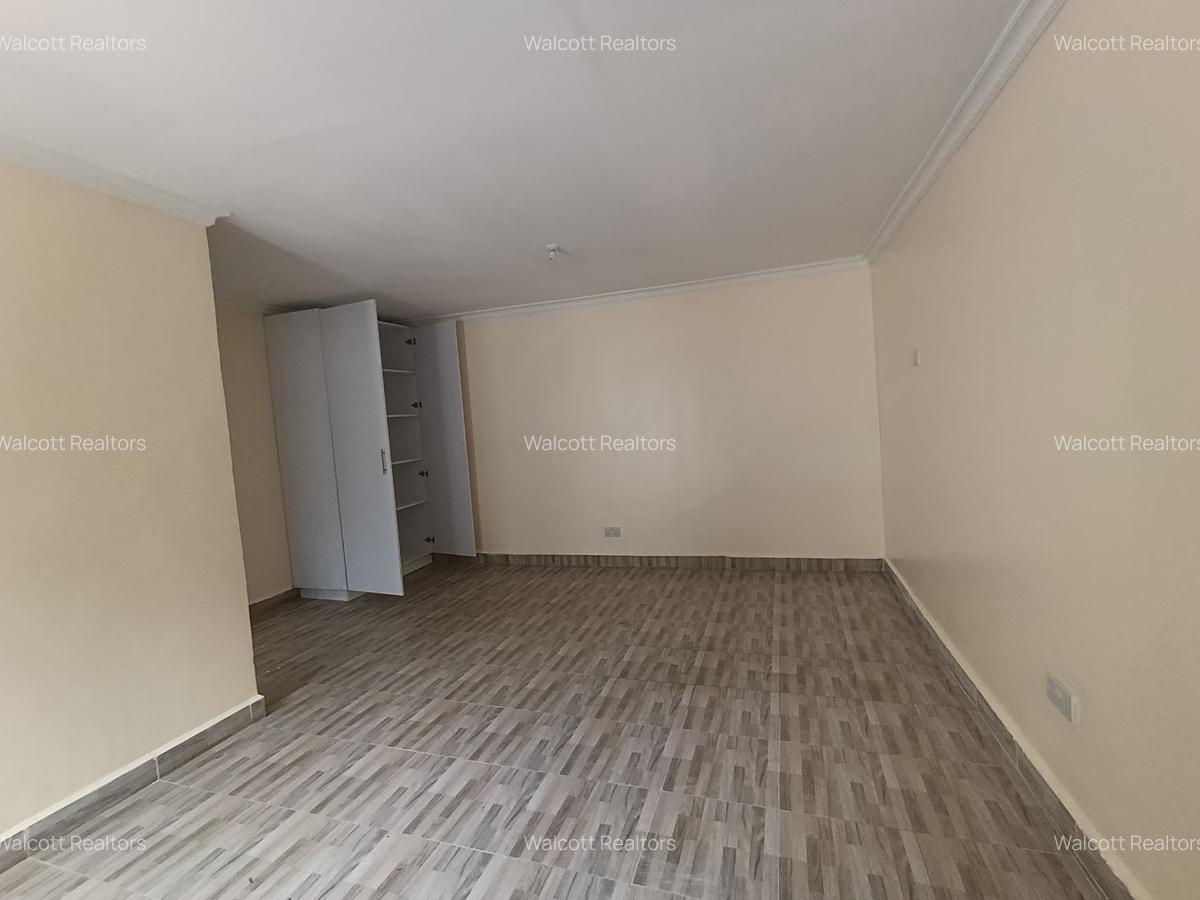 Studio Apartment with Parking at Gitaru - 6