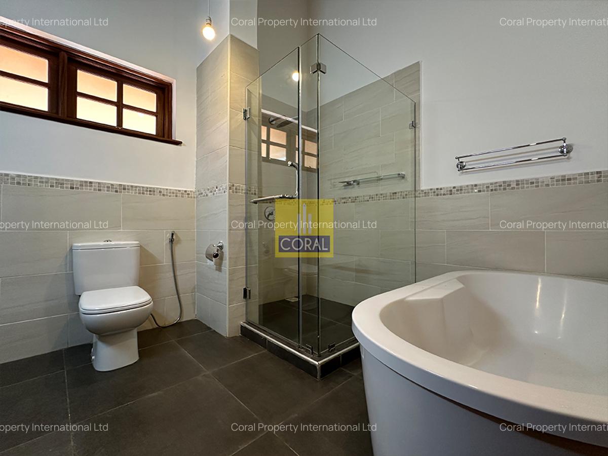 3 Bed Apartment in Nyari - 16