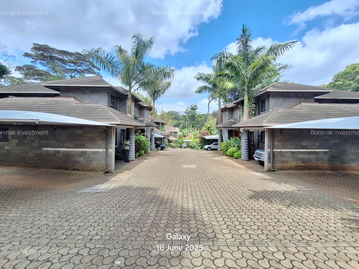 4 Bed Townhouse with En Suite at French Embassy - 4