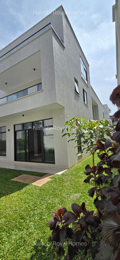 5 Bed Townhouse with En Suite at Lavington Green - 13