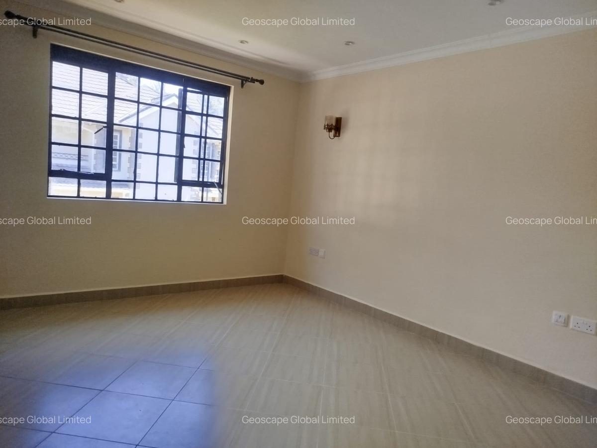 4 Bed House with En Suite in Karen - 9