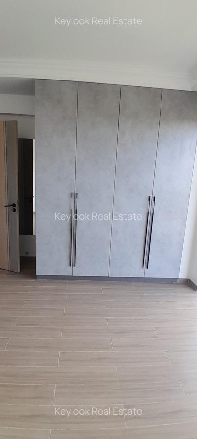 2 Bed Apartment with En Suite at Riverside - 11