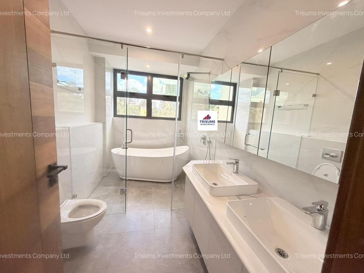 3 Bed Apartment with En Suite in Westlands Area - 12