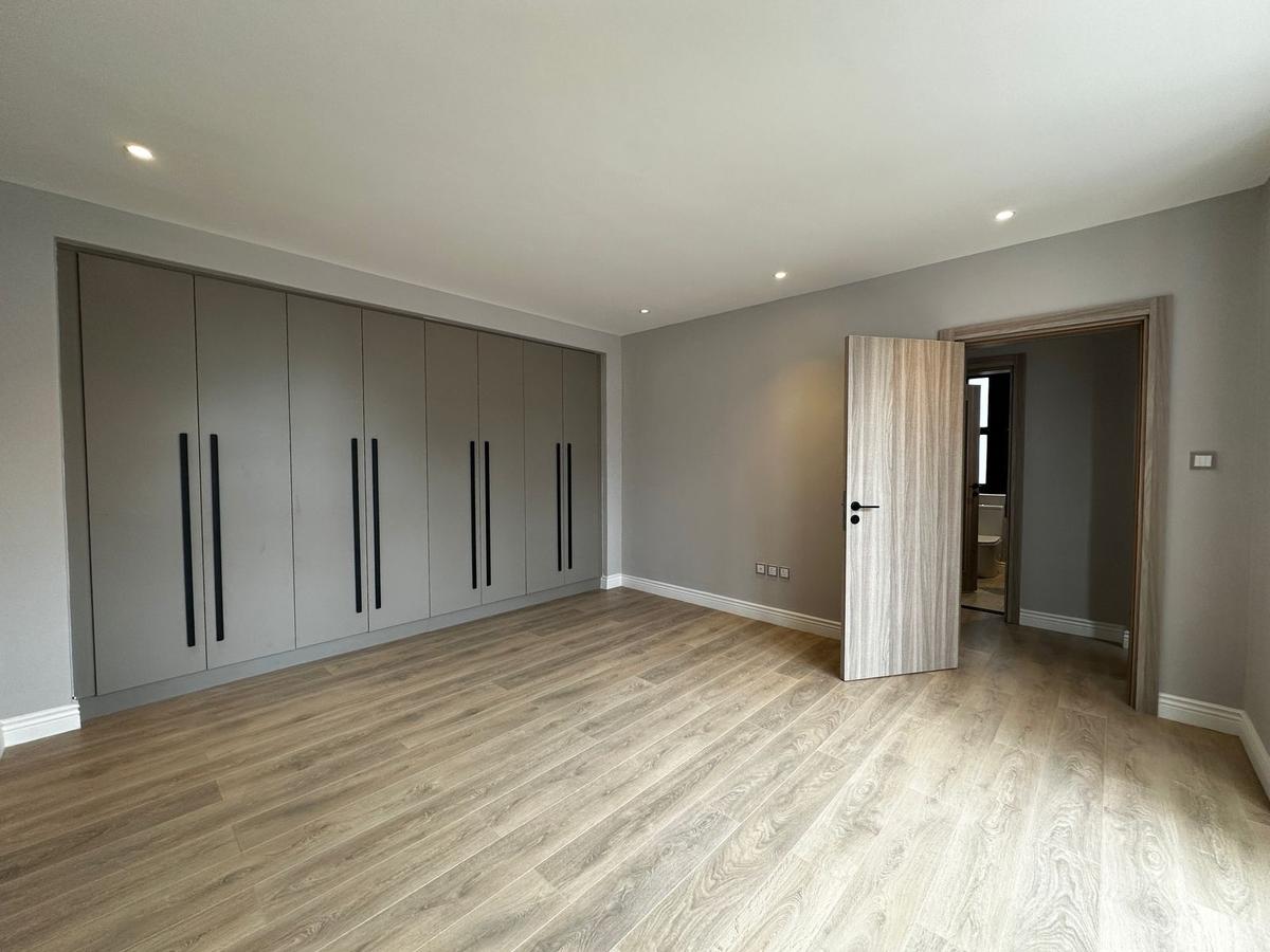 3 Bed Apartment with En Suite at Runda - 6