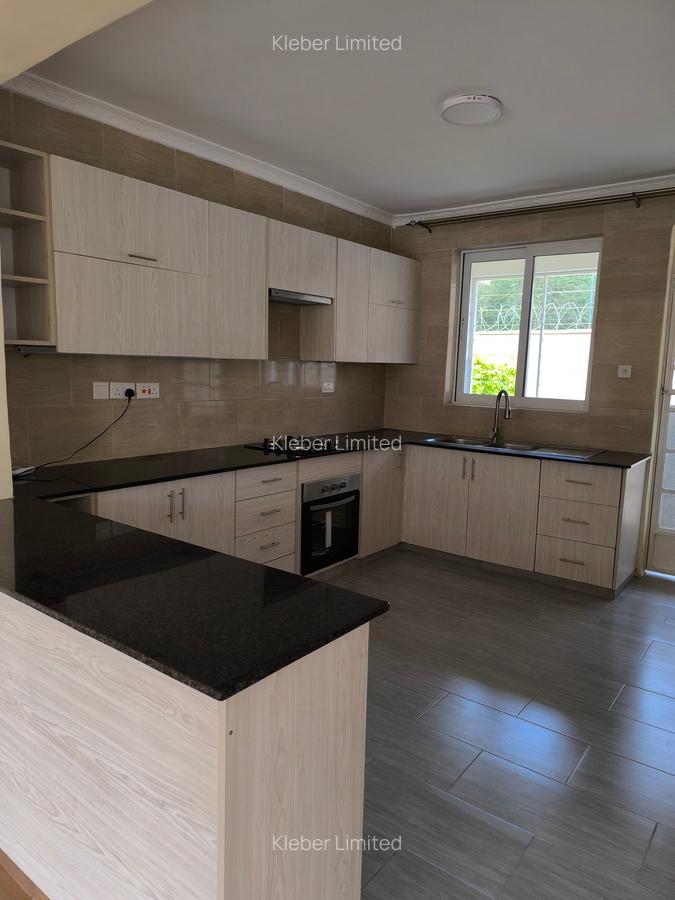 4 Bed Villa with En Suite in Syokimau - 9