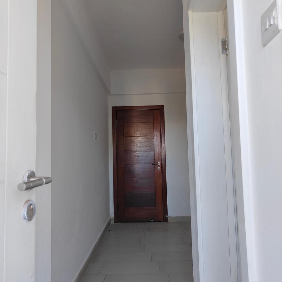 Serviced 3 Bed Apartment with En Suite at Hatheru Road - 14