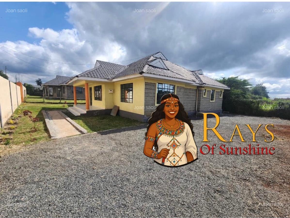 4 Bed House with En Suite at Shompole Road - 1