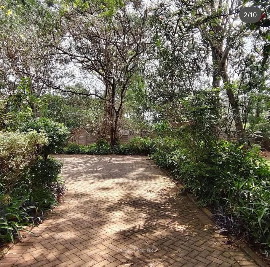 4 Bed House with En Suite at Rosslyn - 5