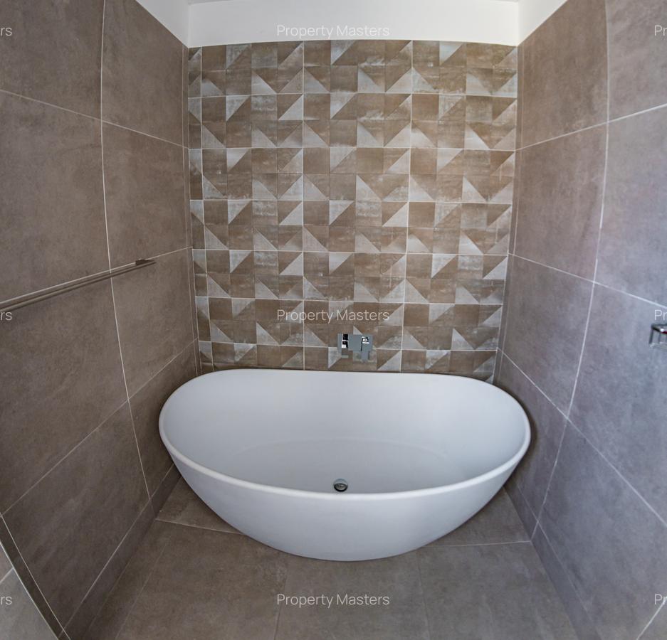 4 Bed Townhouse with En Suite at Kabasiran Avenue - 7