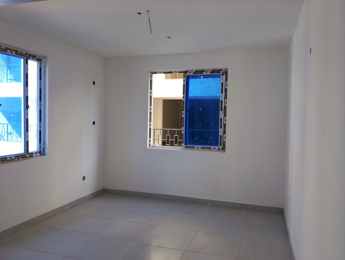 3 Bed Apartment with En Suite at Tausi Road - 6