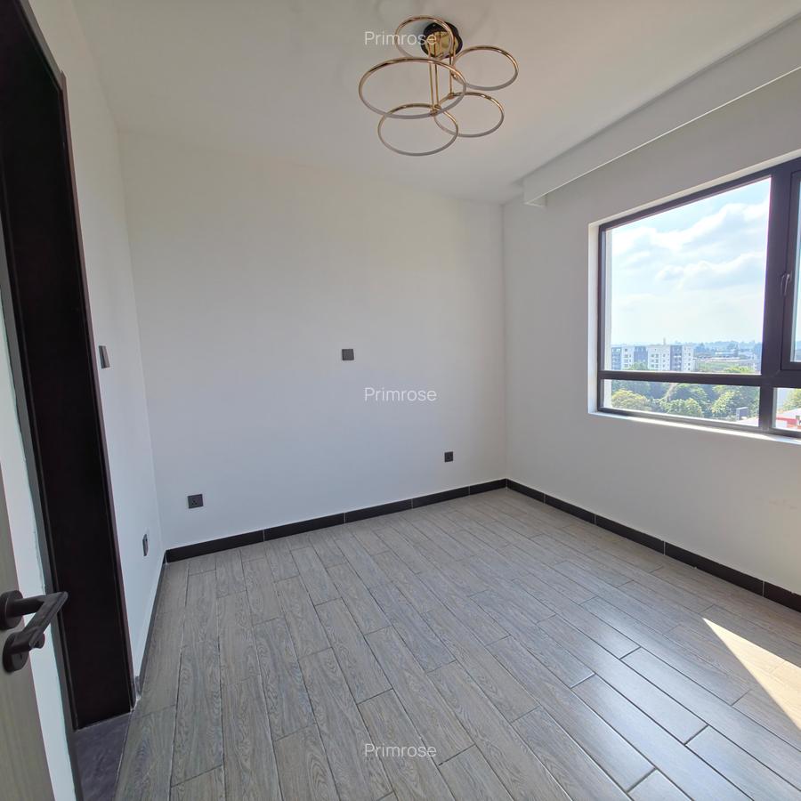 2 Bed Apartment with En Suite in Lavington - 10