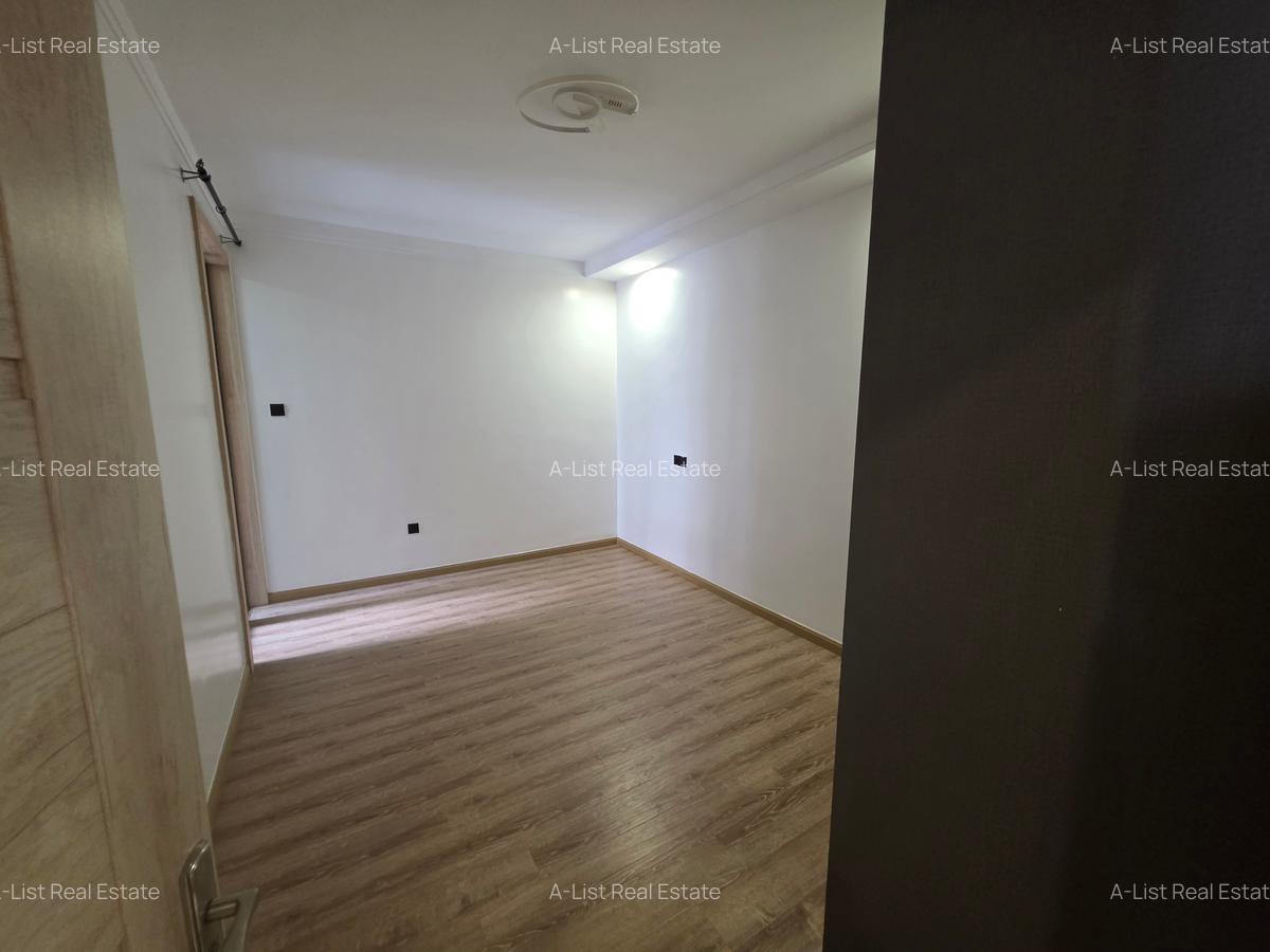 2 Bed Apartment with En Suite at Lavington - 17