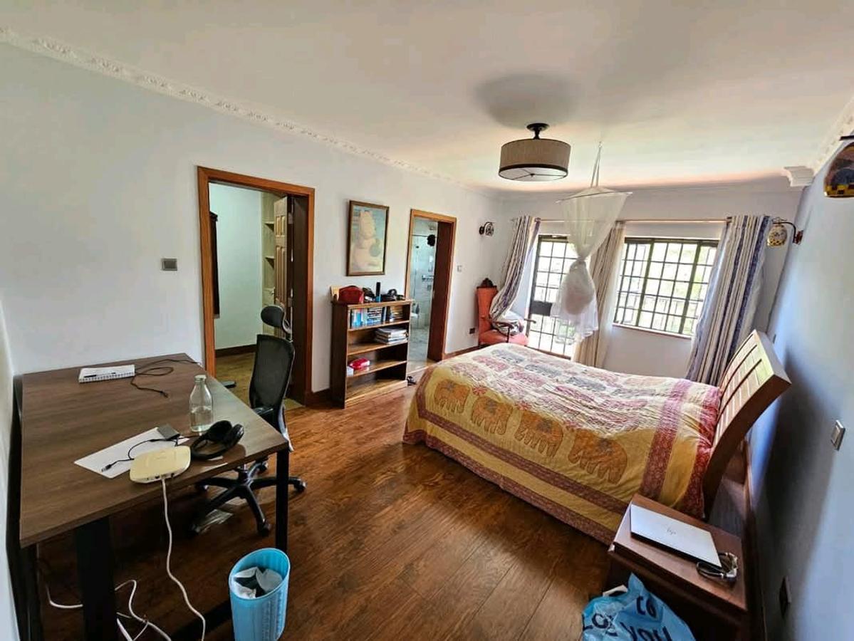 4 Bed House with En Suite in Runda - 3