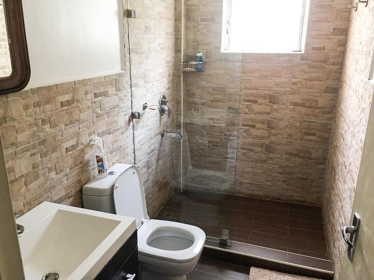 4 Bed House with En Suite in Rhapta Road - 6