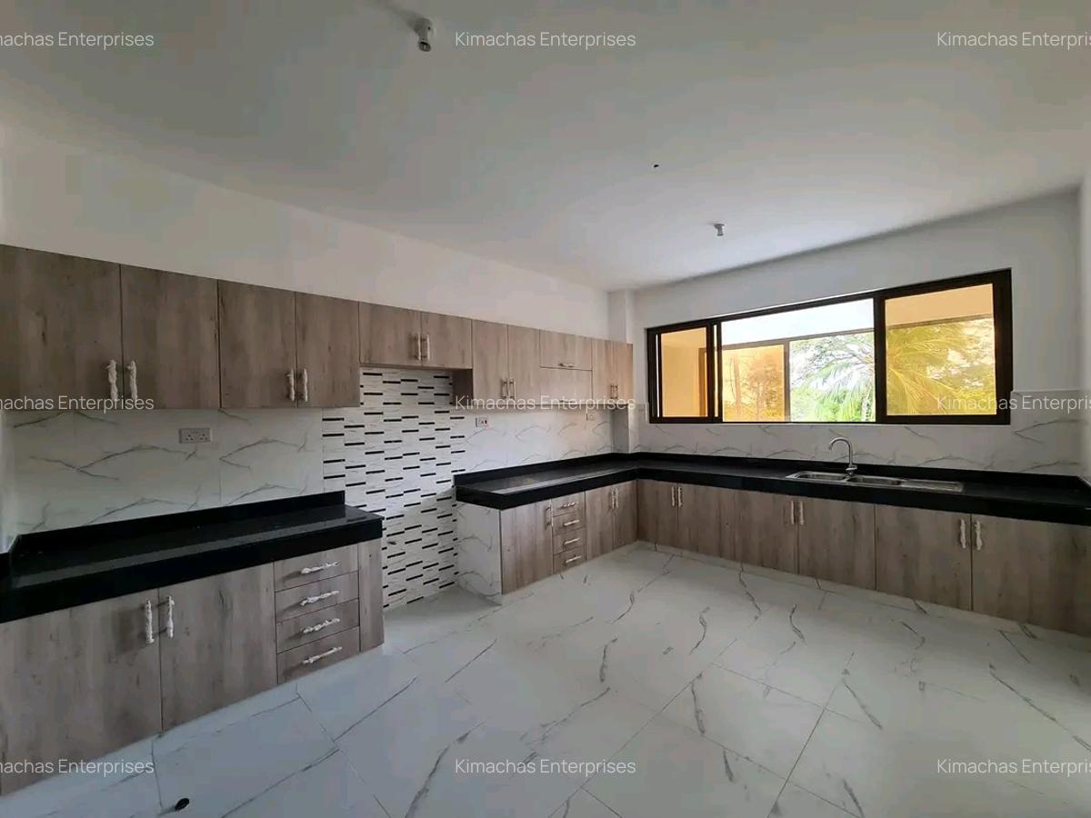 3 Bed Apartment with En Suite at Moyne Drive Nyali - 2