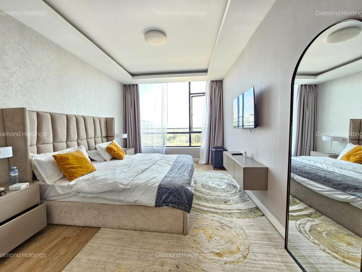 Serviced 3 Bed Apartment with En Suite in Brookside - 16