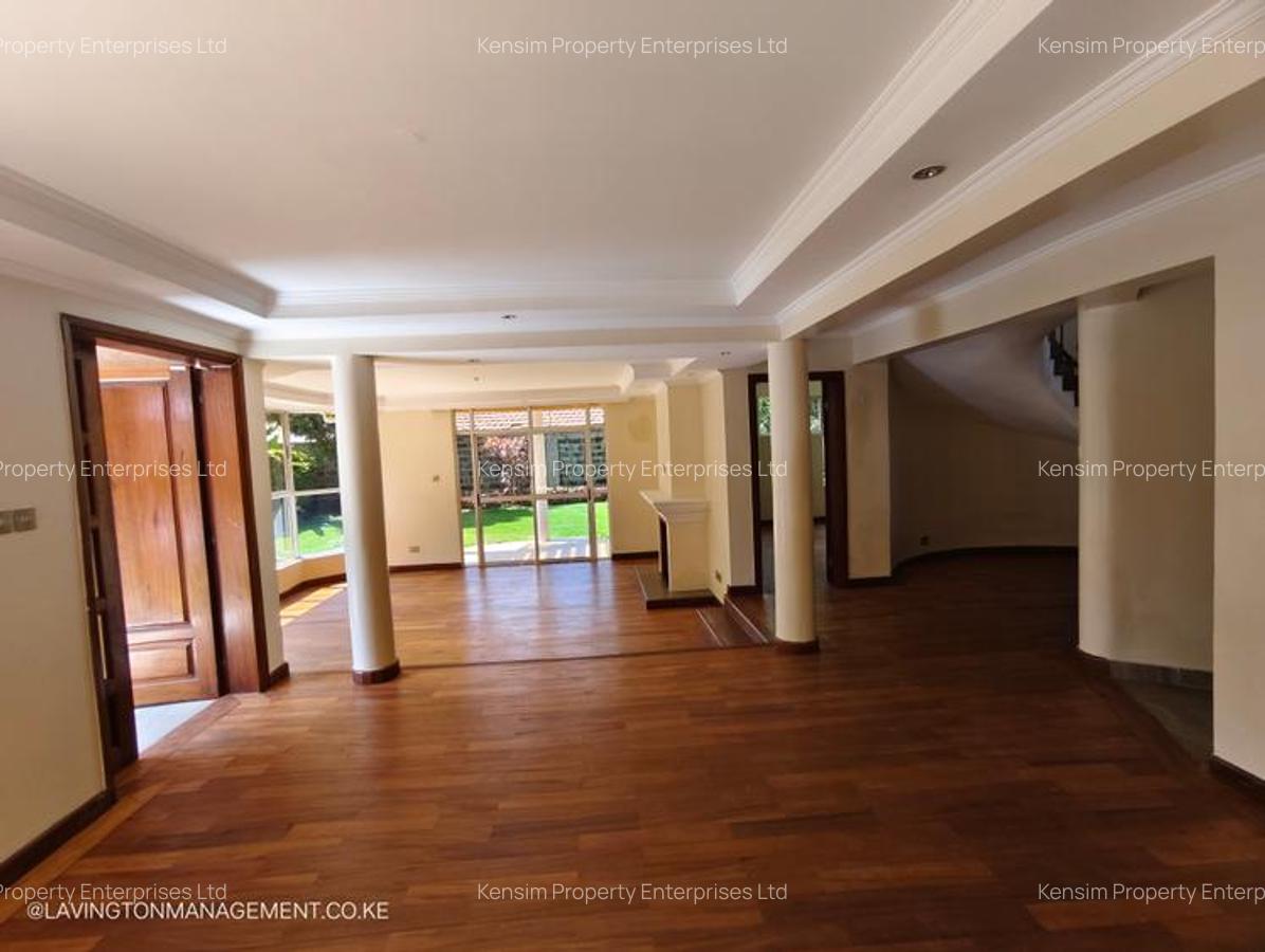 5 Bed Townhouse with En Suite in Lavington - 20