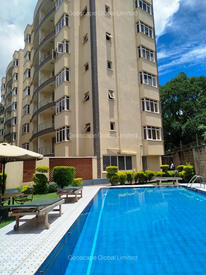 Furnished 2 Bed Apartment with En Suite in Brookside - 10