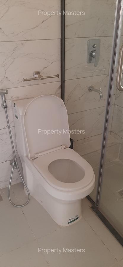 5 Bed Apartment with En Suite at 6Th Avenue Parklands - 12