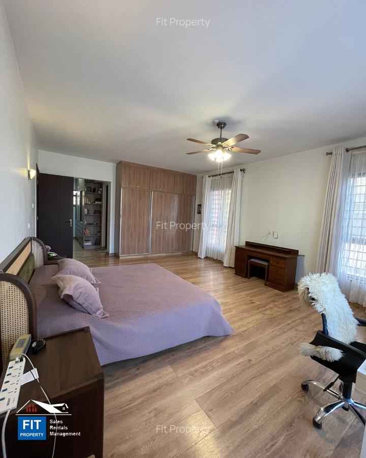 3 Bed Apartment with En Suite in Westlands Area - 17