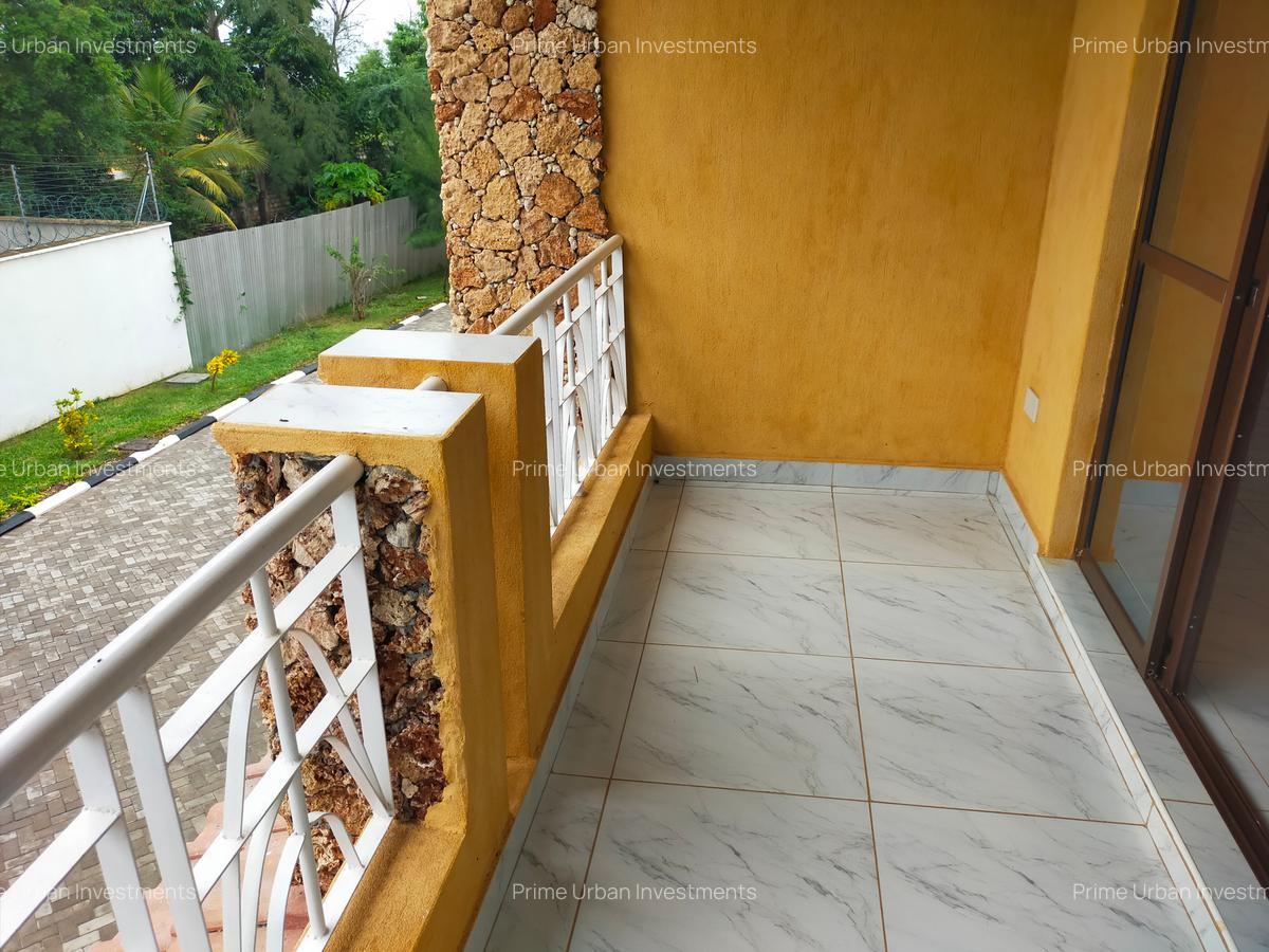4 Bed Townhouse with En Suite in Vipingo - 9
