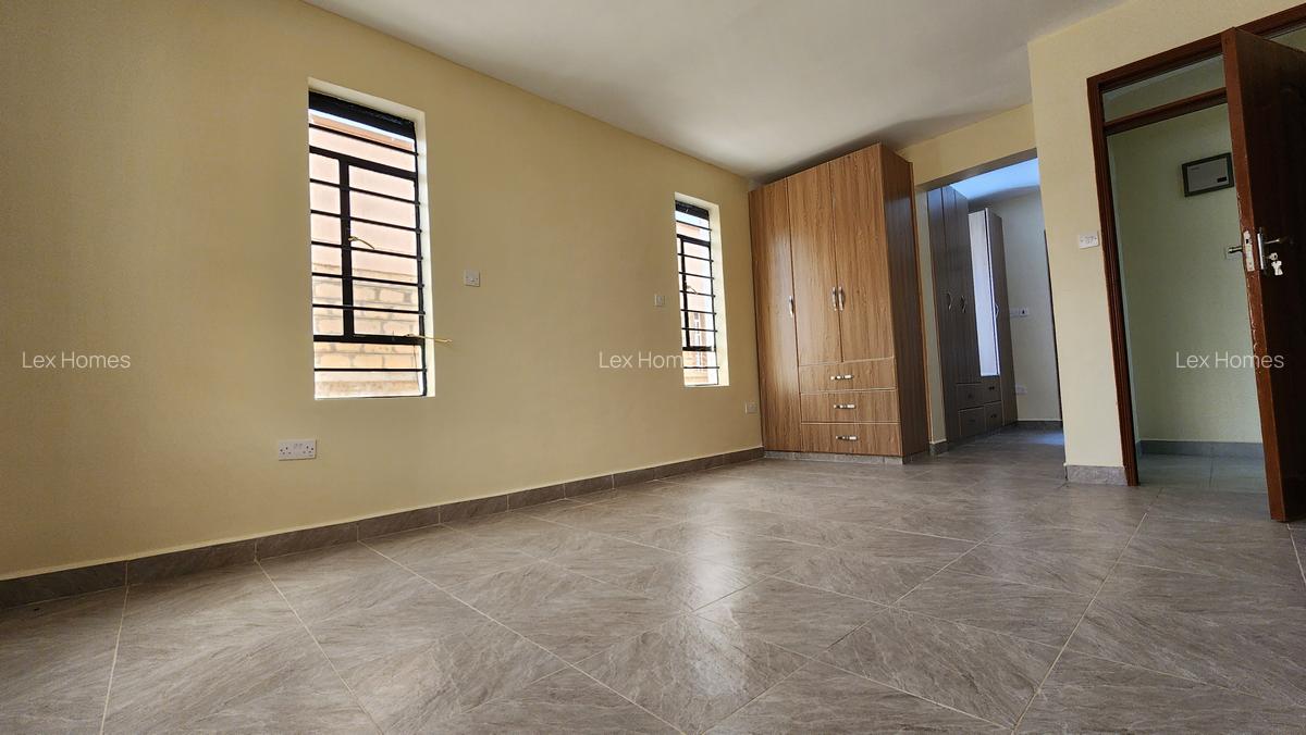 4 Bed House with En Suite at Rimpa Road - 9