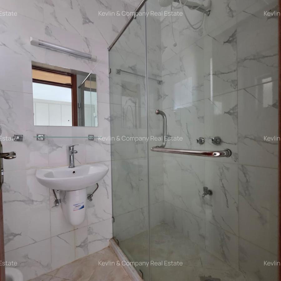 2 Bed Apartment with En Suite in Westlands Area - 12