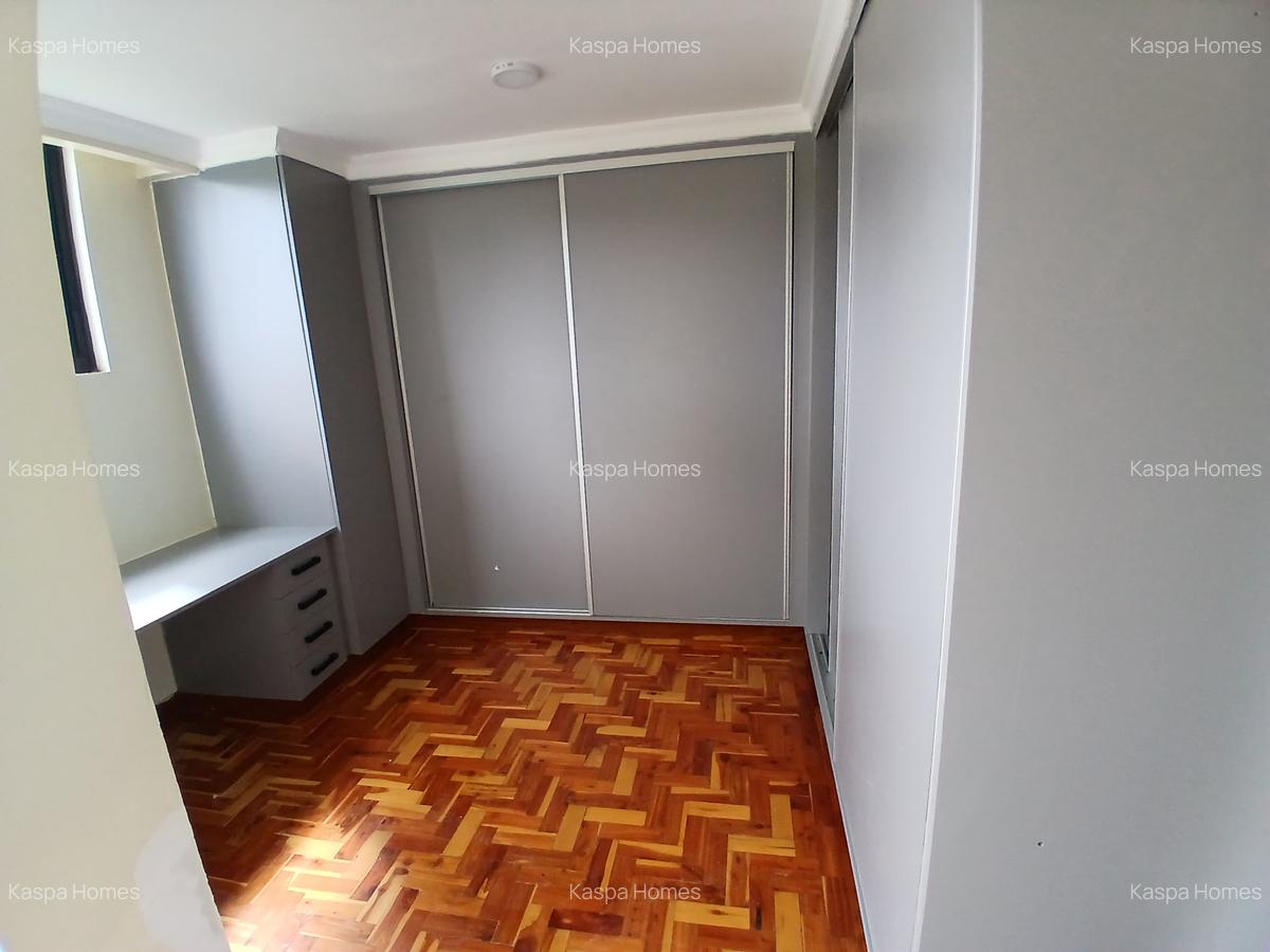 6 Bed House with En Suite in Karen - 5