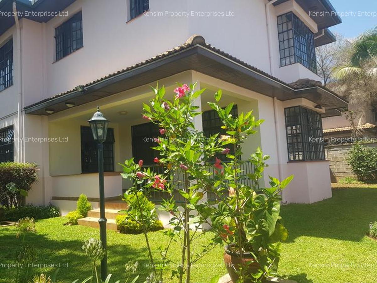 4 Bed Townhouse with En Suite in Lavington - 15