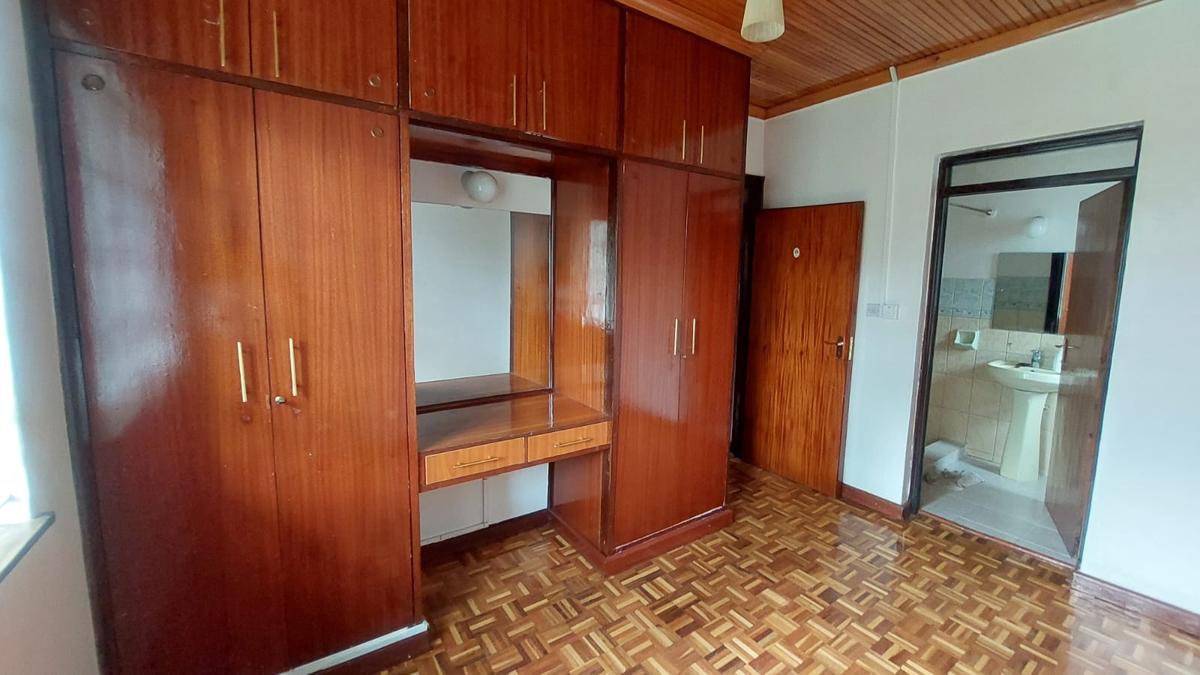5 Bed House with En Suite at Runda - 12