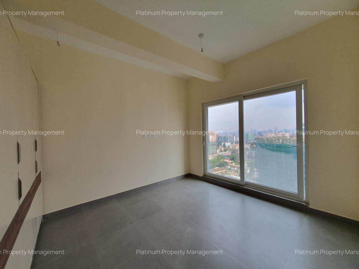 2 Bed Apartment with En Suite in Parklands - 8