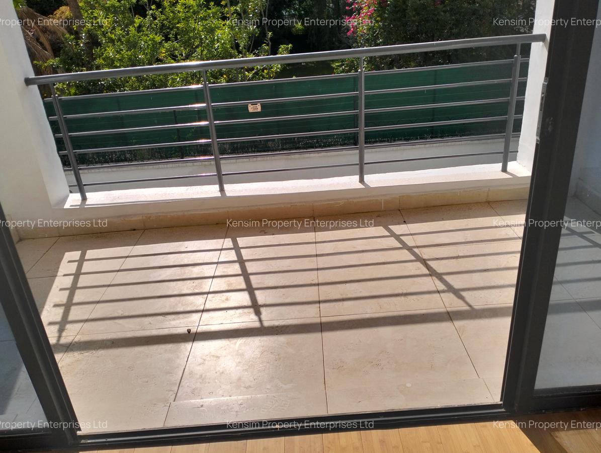 4 Bed Townhouse with En Suite in Lavington - 12