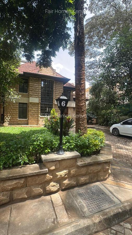 5 Bed Townhouse with En Suite at Lavington Green - 1