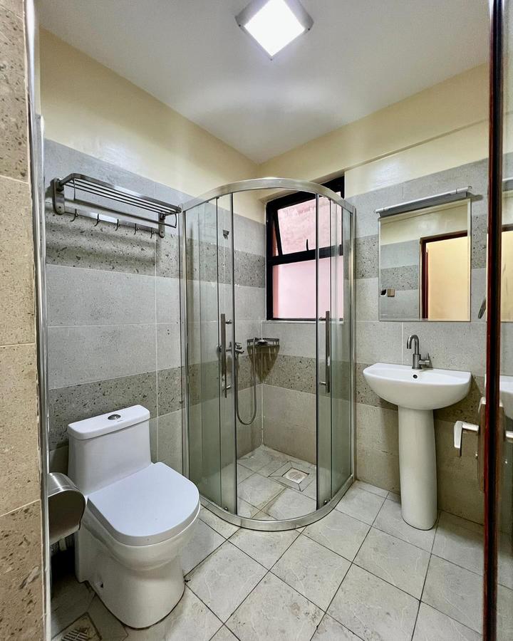 Serviced 2 Bed Apartment with En Suite at Kileleshwa - 3