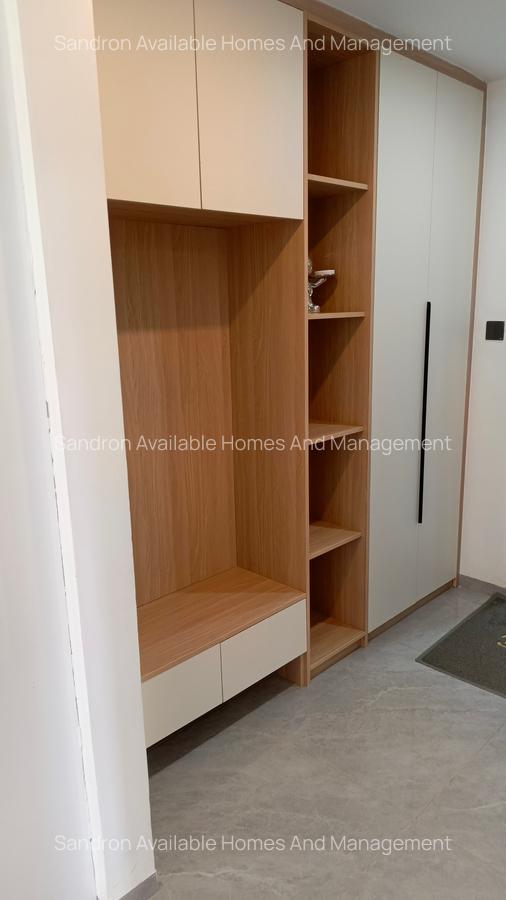 2 Bed Apartment with En Suite in Kilimani - 14