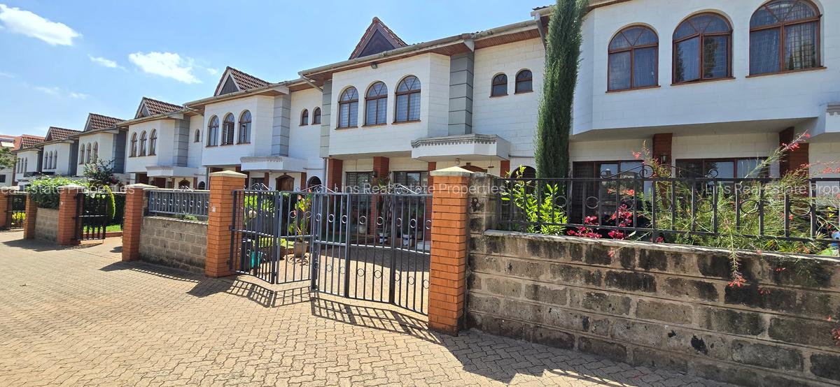 4 Bed Townhouse with En Suite in Westlands Area - 1