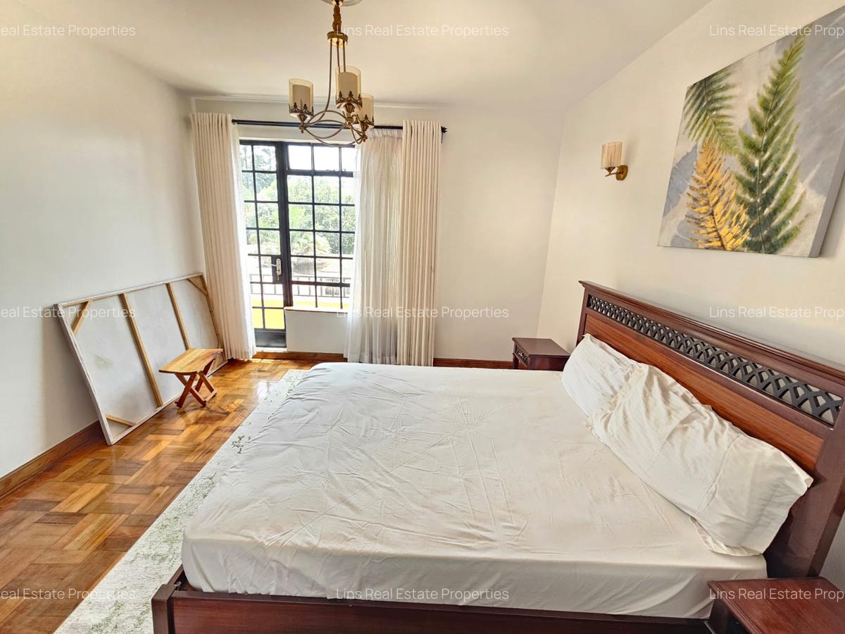 Serviced 3 Bed Apartment with En Suite in Riverside - 2