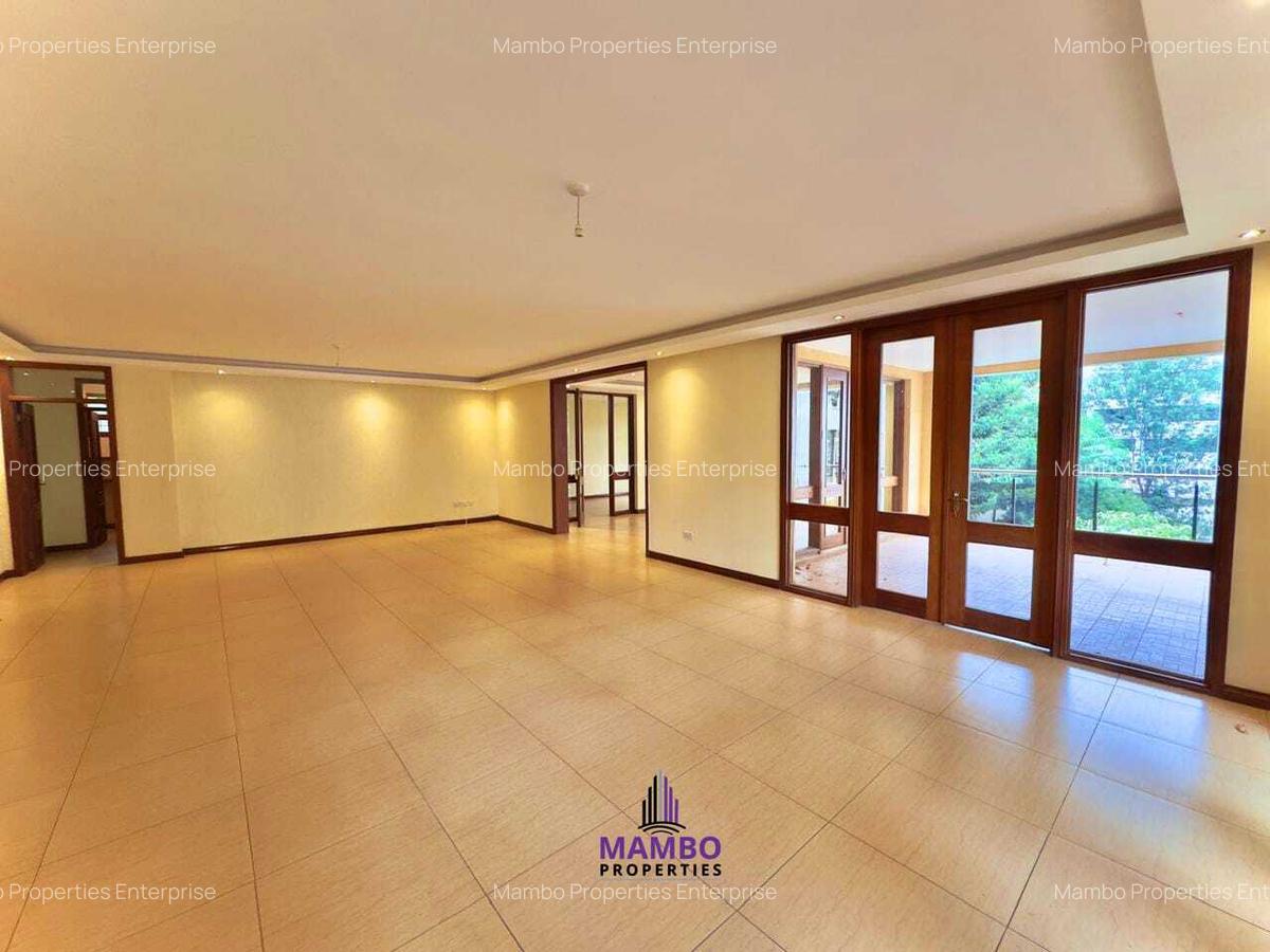 4 Bed Apartment with En Suite at Riverside Drive - 8