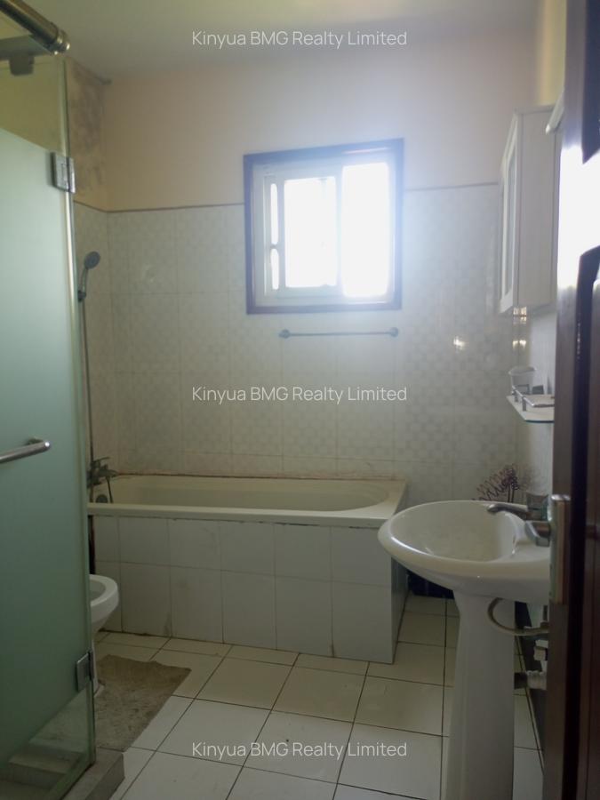 4 Bed Apartment with Backup Generator in Nyali Area - 3