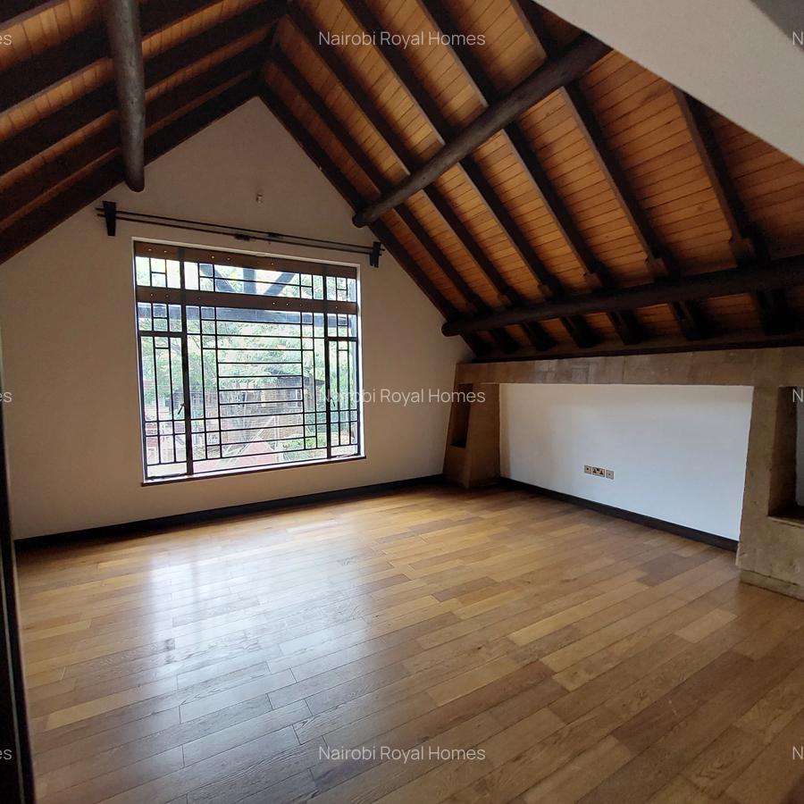 5 Bed House with En Suite at Lake View - 20