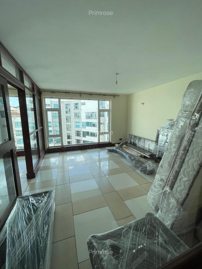 4 Bed Apartment with En Suite in Riverside - 7