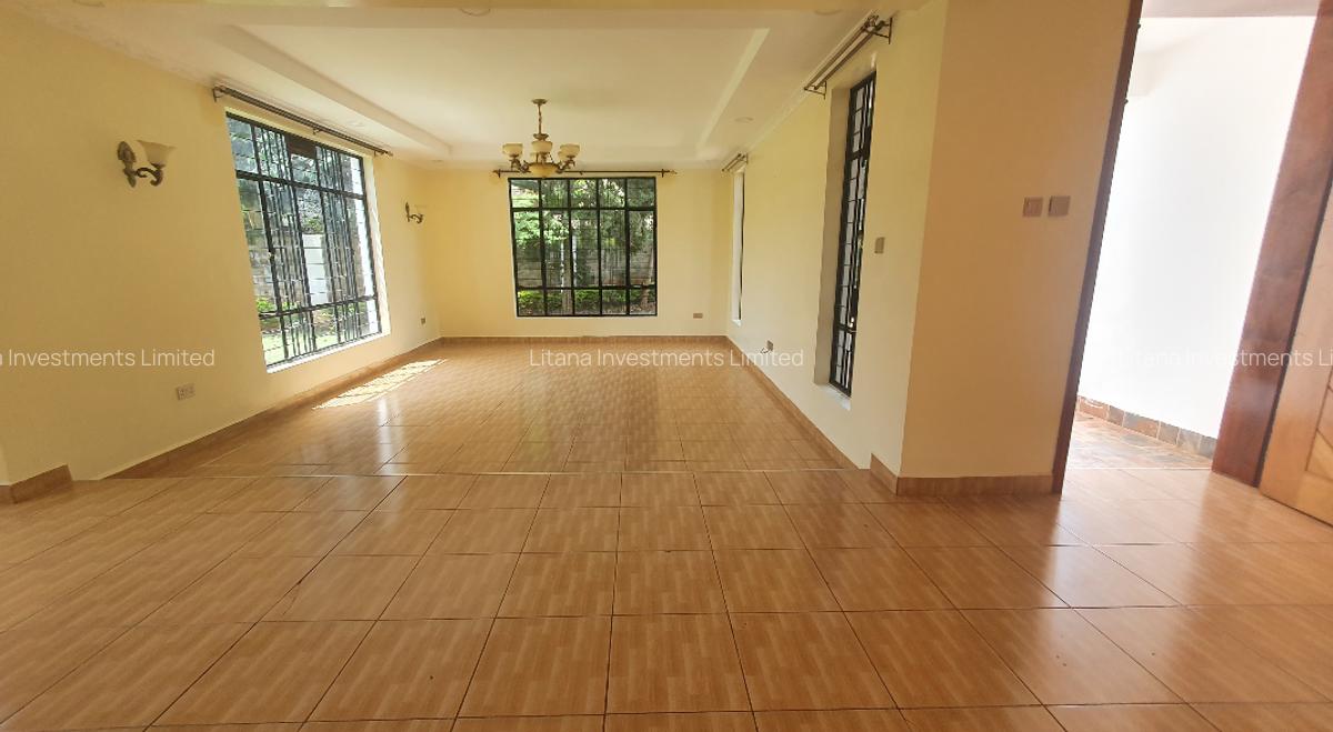 4 Bed House with En Suite at Old Runda - 11