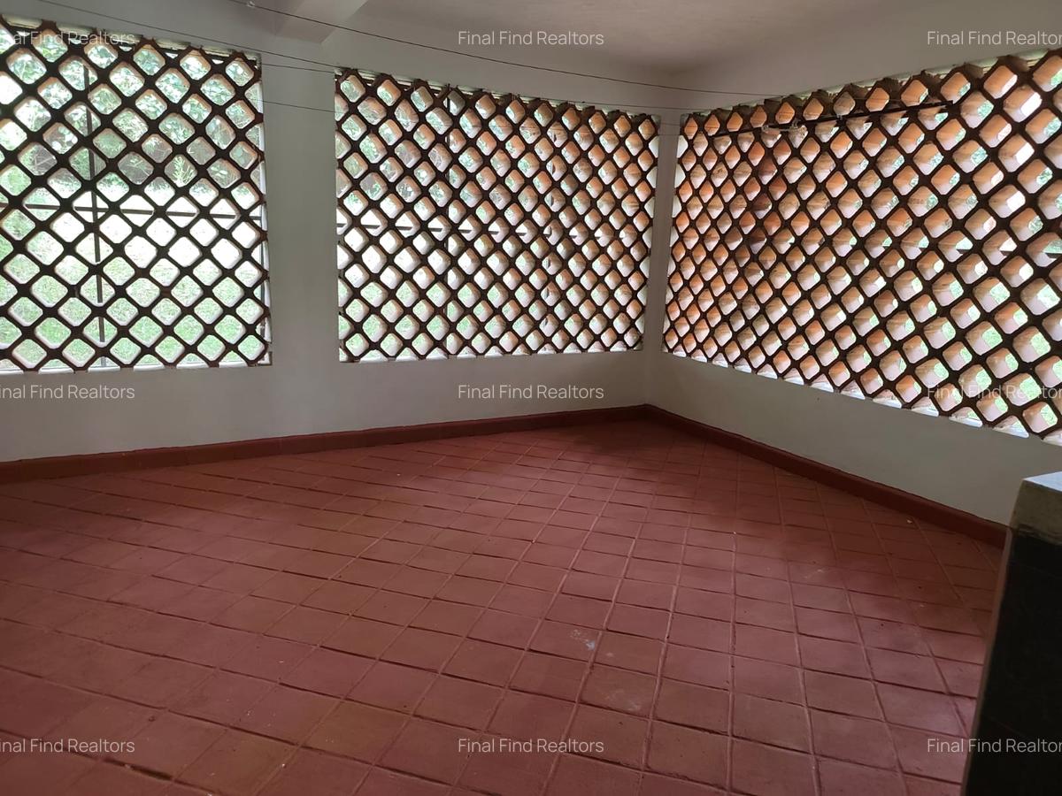 3 Bed Townhouse with Swimming Pool in Westlands Area - 20